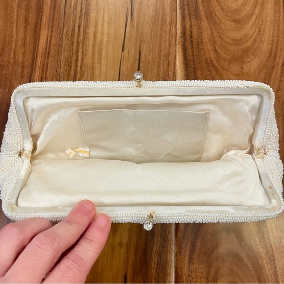 Vintage White Beaded Evening Hand Bag Clutch 1920’s Style Hand Made in Japan. - Picture 7 of 15